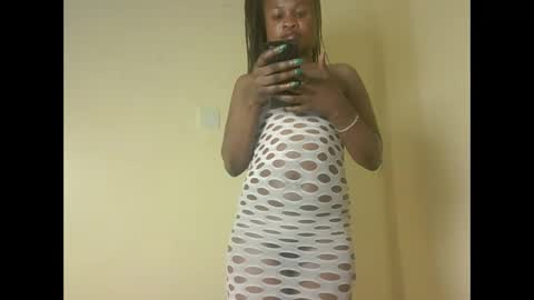 queenivy online show from October 2, 1:21 am