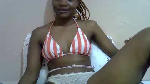 sexyshaz22 online show from May 1, 10:24 pm