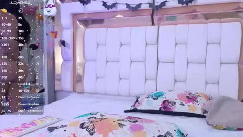 Snapshot of sexysister_ chatting on October 15, 12:41 pm Kendall online show from October 15, 12:41 pm