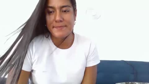 Snapshot of sexyskin8_xxx chatting on January 23, 8:56 pm sexyskin8_xxx online show from January 23, 8:56 pm