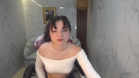 Snapshot of shalon_diaz_sub chatting on February 19, 11:25 pm Shalon online show from February 19, 11:25 pm