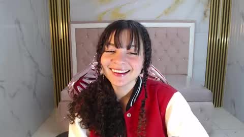 Snapshot of shalon_diaz_sub chatting on February 20, 2:02 pm Shalon online show from February 20, 2:02 pm