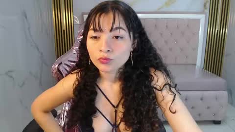 Snapshot of shalon_diaz_sub chatting on February 11, 8:10 pm Shalon online show from February 11, 8:10 pm