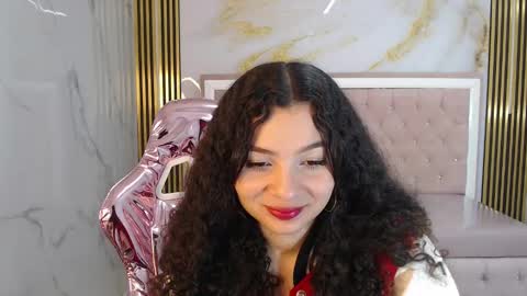 Snapshot of shalon_diaz_sub chatting on January 2, 12:57 pm Shalon online show from January 2, 12:57 pm