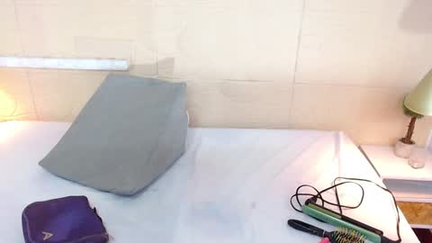 Catalina online show from December 27, 7:03 pm