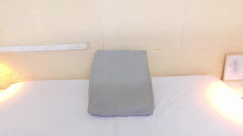 Catalina online show from March 5, 8:23 pm