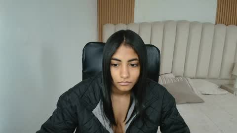 shanelle online show from April 29, 12:19 pm