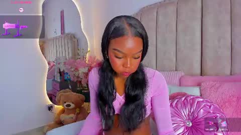 Shanel online show from August 6, 2:02 pm
