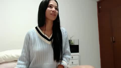 Snapshot of shantalkimberly chatting on September 11, 12:55 am maria online show from September 11, 12:55 am