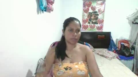 shantall9221 online show from November 3, 12:03 am