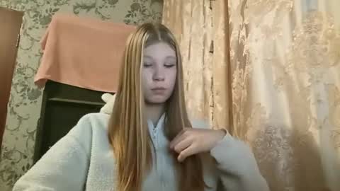 Jess online show from November 16, 12:49 pm