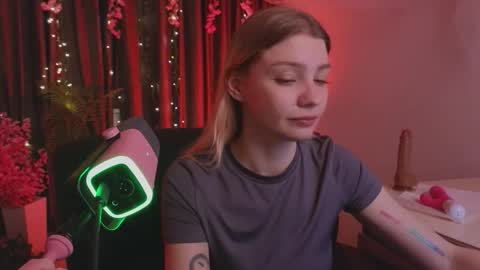 Candy online show from January 16, 2:24 pm