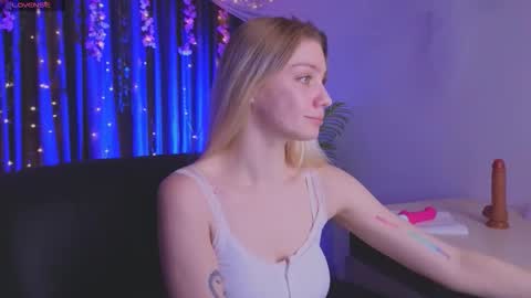 Candy online show from January 18, 2:13 pm