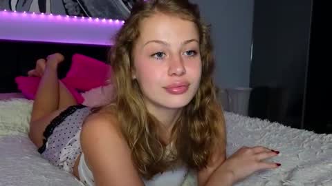 Sharleen online show from October 14, 4:20 pm