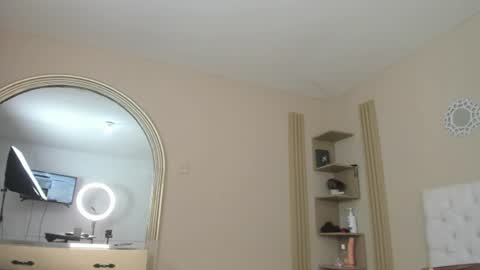 Sharlot online show from August 4, 12:33 pm