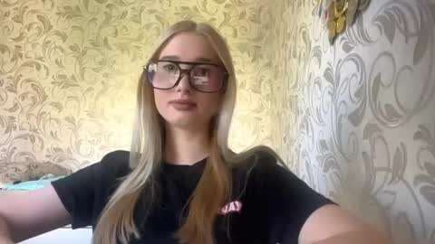 Anita online show from May 18, 6:41 am