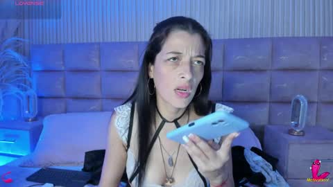 Shauna online show from May 7, 4:17 am