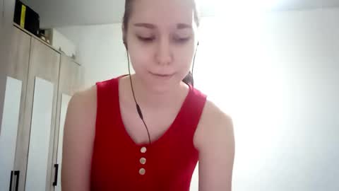 Annette online show from December 4, 11:34 am