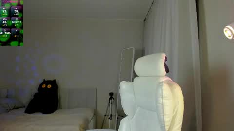 she_wolf1 online show from June 10, 3:00 pm