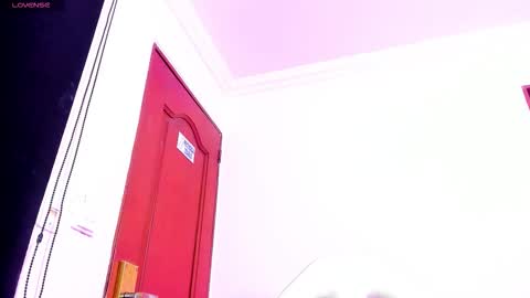 sheilly_brown online show from February 12, 5:09 am