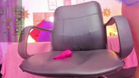 Shelby cute  online show from February 8, 1:22 pm