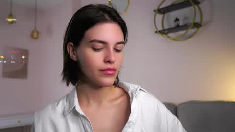 Alex online show from November 22, 1:19 am