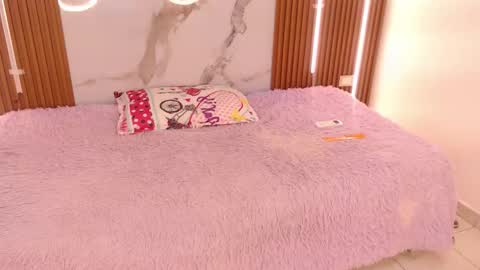 shena_nomy1 online show from September 28, 7:41 pm