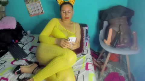Shera Hade online show from June 2, 3:02 pm