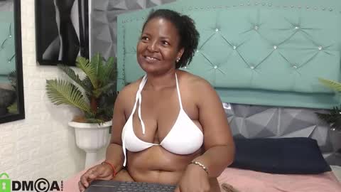 sheyla__ebony online show from December 14, 5:41 pm