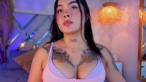 shimmer_lure online show from February 3, 8:01 pm