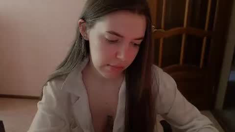 shiraha___rafieru online show from August 3, 6:28 am