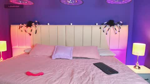 Valentina online show from November 2, 12:30 pm