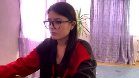 Marie online show from April 29, 2:20 pm