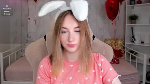 Polly online show from February 14, 12:01 am