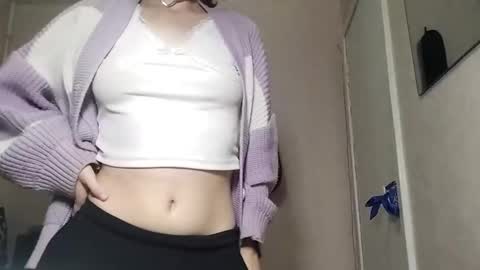 Snapshot of shy_kiss_twinkle_bloop chatting on September 26, 8:17 pm Milena online show from September 26, 8:17 pm