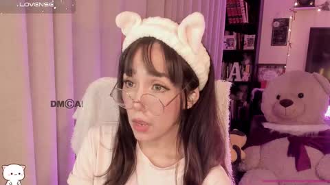 Angeline 3  independent come here when am horny... online show from November 19, 2:22 am