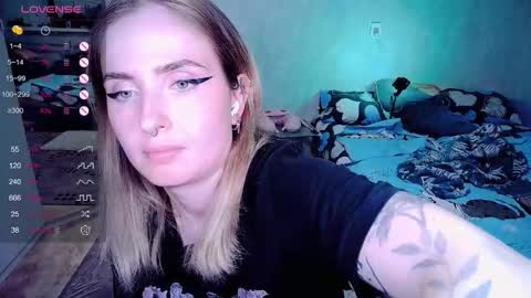 Effie online show from October 29, 5:37 pm