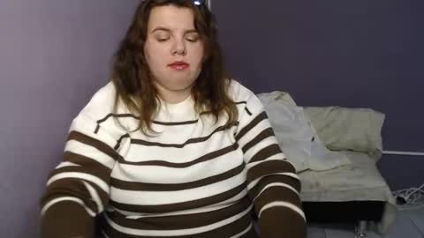 Snapshot of shyness_girl chatting on October 3, 10:42 am Bethany online show from October 3, 10:42 am