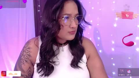 Snapshot of sia_ellis chatting on October 3, 2:16 am Salome Next streaming 11102024 online show from October 3, 2:16 am