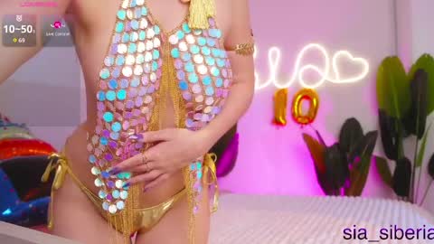 Sia 3 online show from March 26, 11:06 pm