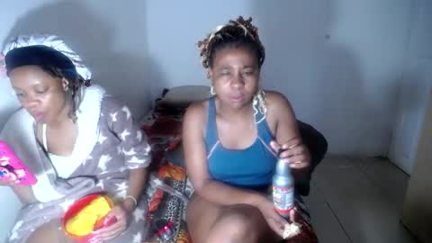 sieannabrown online show from December 4, 4:37 am