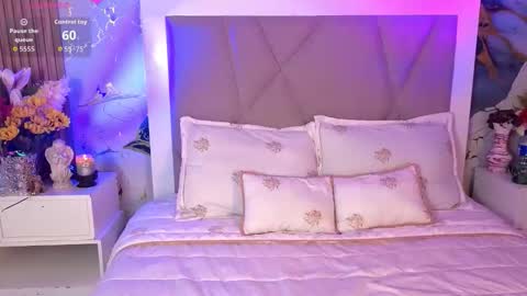 Sienna Desieree online show from February 25, 1:53 pm