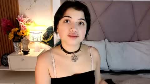 Sienna Desieree online show from July 1, 12:48 pm
