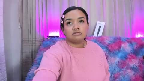 sienna_lux01 online show from June 12, 2:30 am