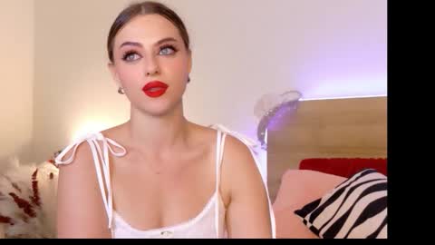 sienna_voss online show from November 17, 2:23 am