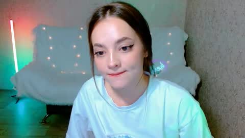 Sienna Mia online show from May 30, 7:10 pm