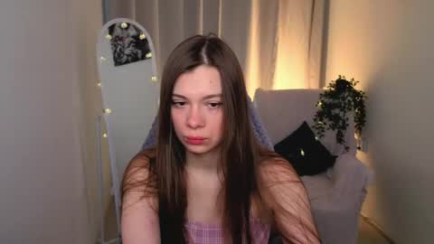 siennasayss online show from May 11, 5:31 am