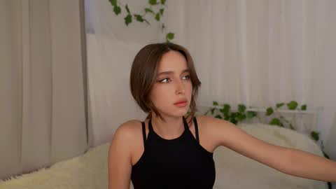 Snapshot of silent_chill chatting on February 17, 10:40 am Chilli online show from February 17, 10:40 am