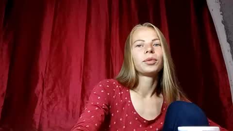 JULIANA online show from July 23, 3:31 pm