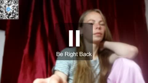 JULIANA online show from May 1, 9:40 pm